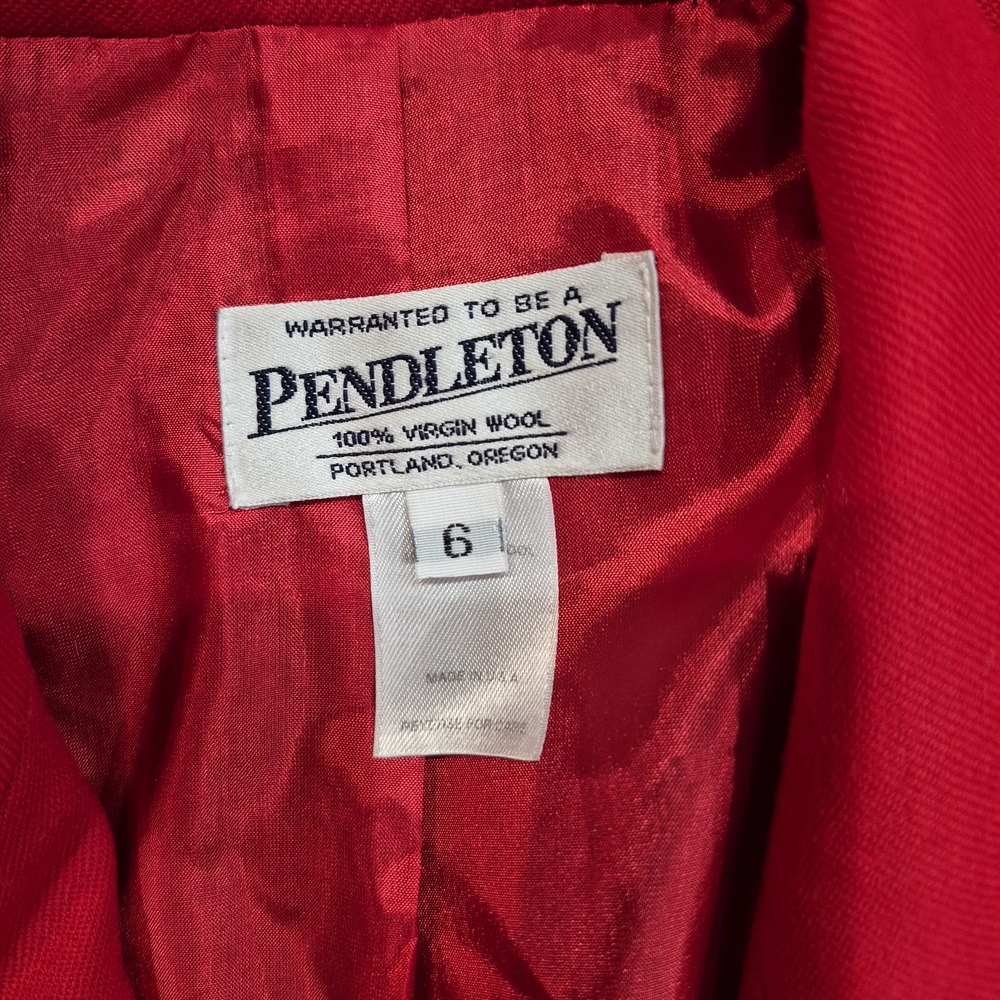 Pendleton Vibrant Red Double-Breasted Blazer Size 6, 100% Virgin Wool - Picture 6 of 6